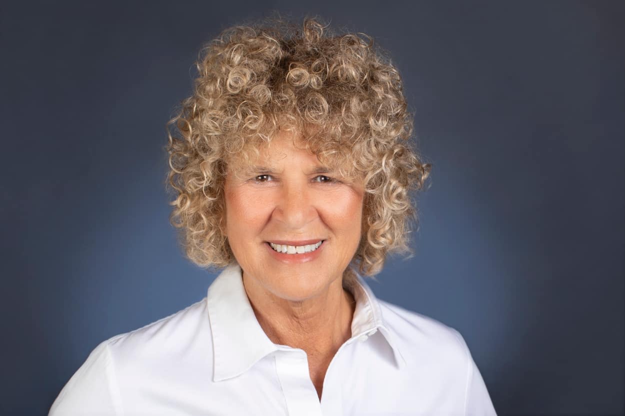 Sue Minkoff, Registered Nurse & Co-Founder Sue gained a B.S. in Medical Microbiology